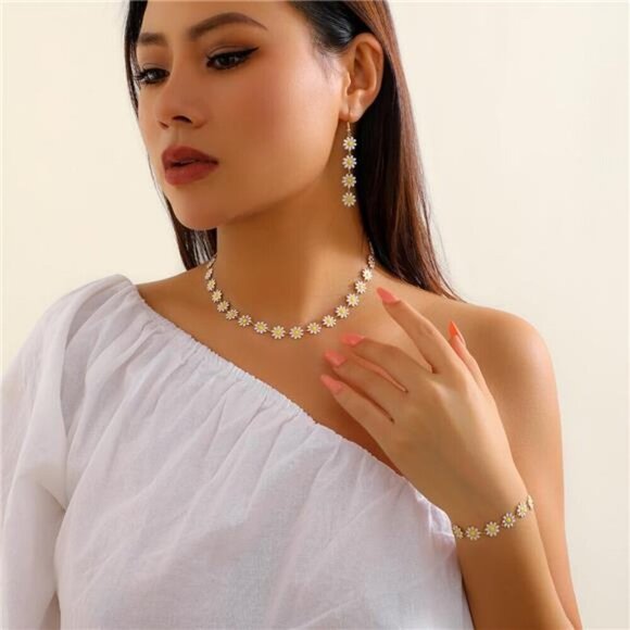 Charming Daisy Flower Jewelry Set – Necklace, Bracelet, and Earrings for Women - Picture 3 of 6